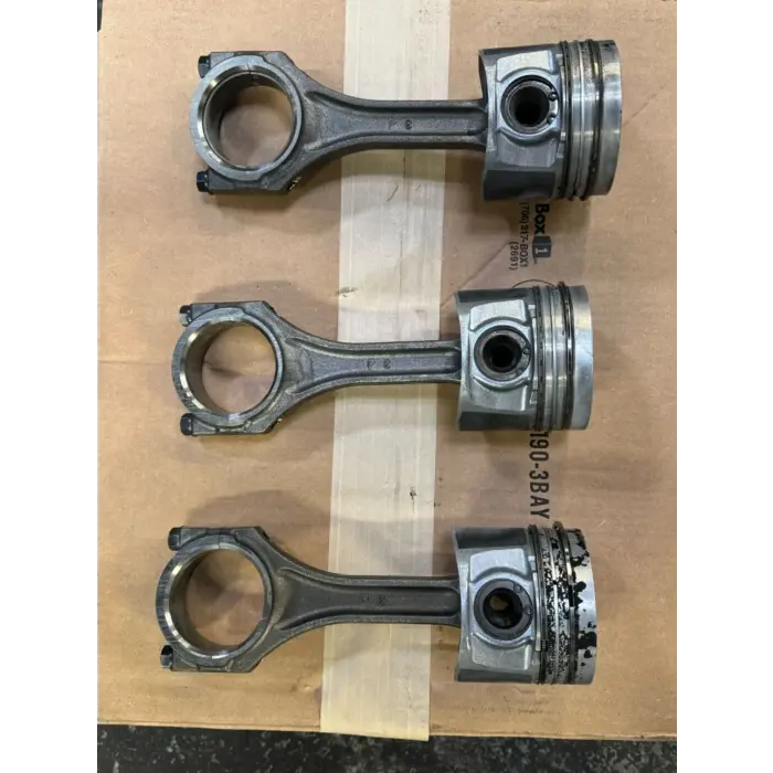 Mitsubishi D04EG Connecting Rod Used